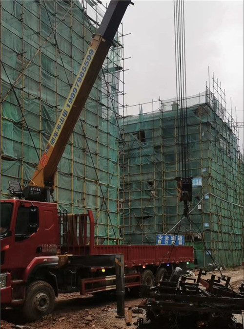 嘉定区“慢工细活”—— 吊车的 “微动控制” 技术